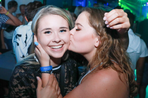 Summer Sensation Free Bar - Image 3